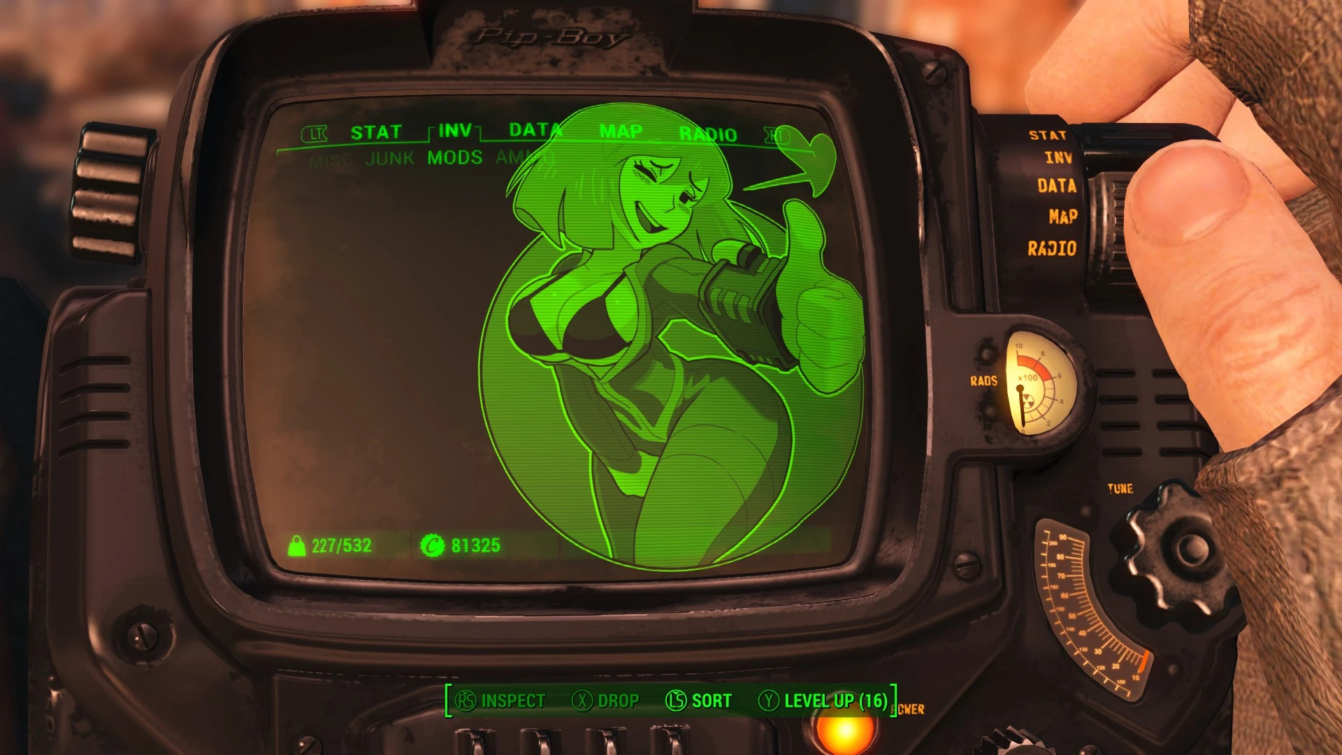 Девушка играла в Fallout 4 на оранжевом пуфе и бойфренд отодрал её в очко