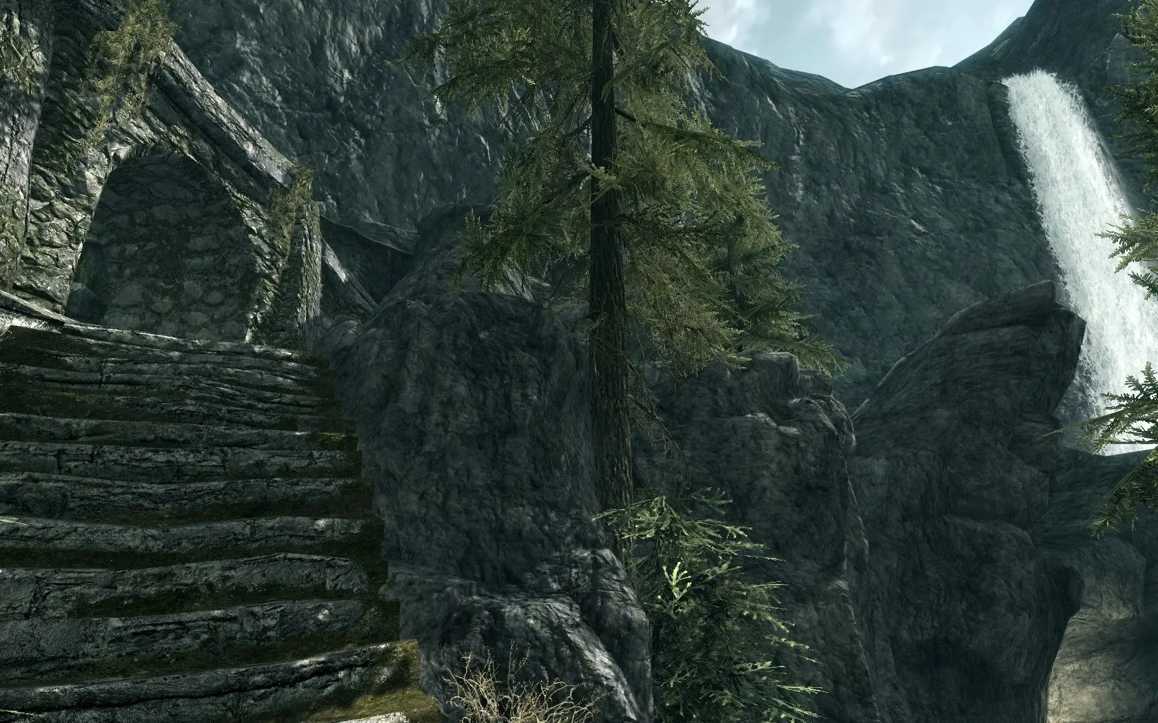 Featured image of post Skyrim Bloated Man s Grotto Location There is vegetation all along the passage