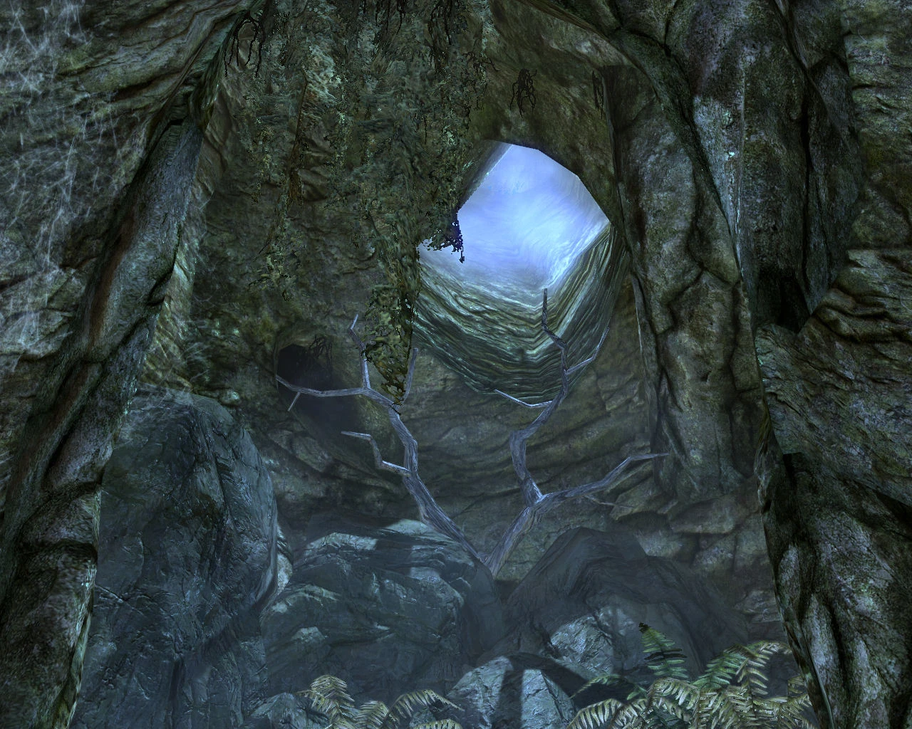 Honeystrand Cave Alcove.