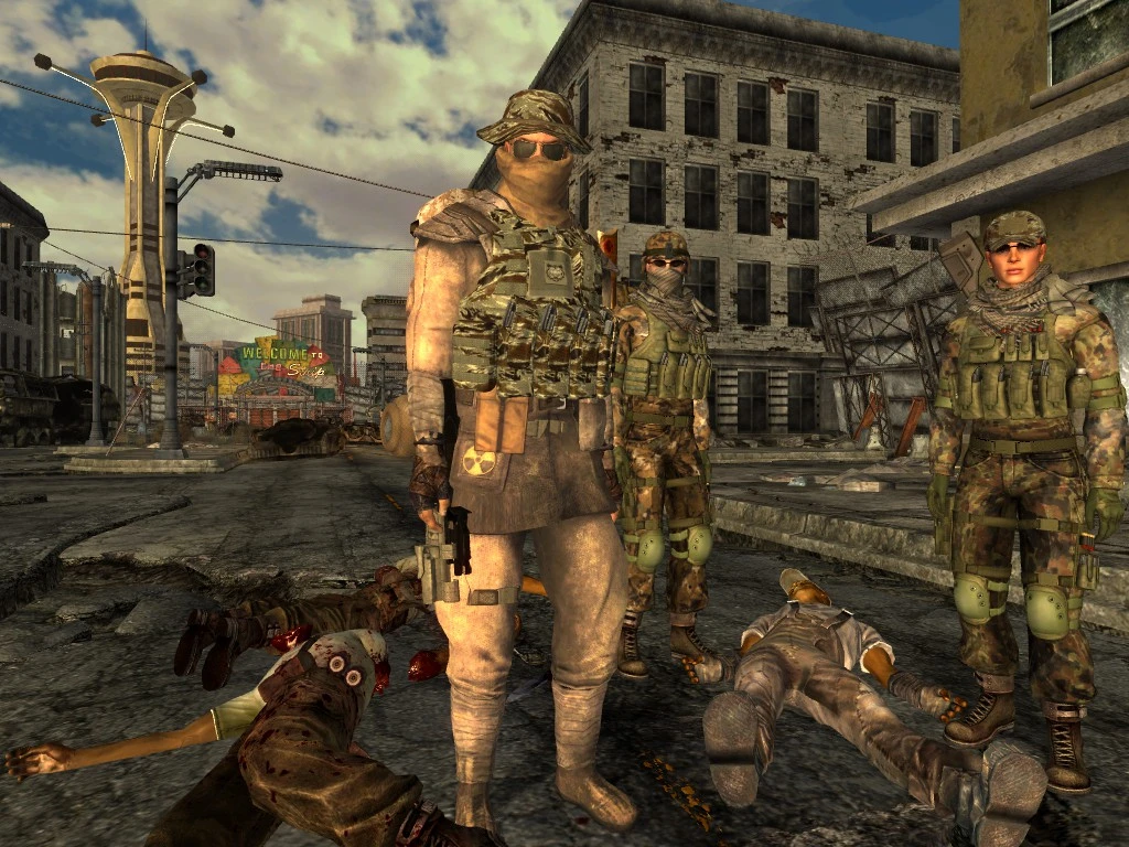 Mods new com. Fallout New Vegas Tactical outfit. Стрип Нью Вегас. Фоллаут Нью Вегас стрип. Fallout New Vegas стрип.