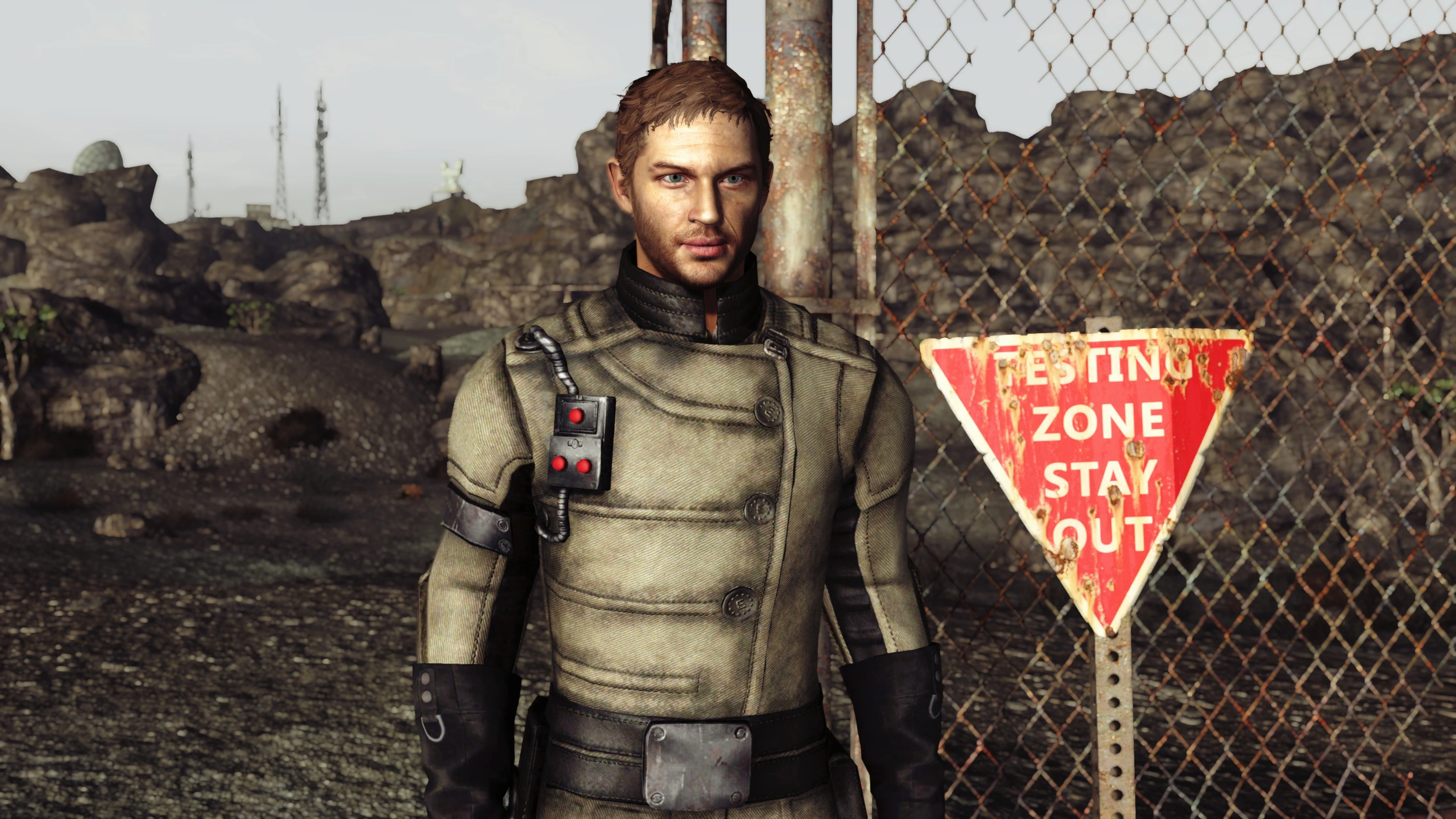 Fallout new nexus. Офицер анклава фоллаут 4. Анклав генерал фоллаут. Фаллаут 3 полковник Отем. Fallout 4 мод униформа анклава.