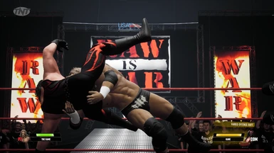 RAW IS WAR 2000 - HHH Puts the Moves on Kane