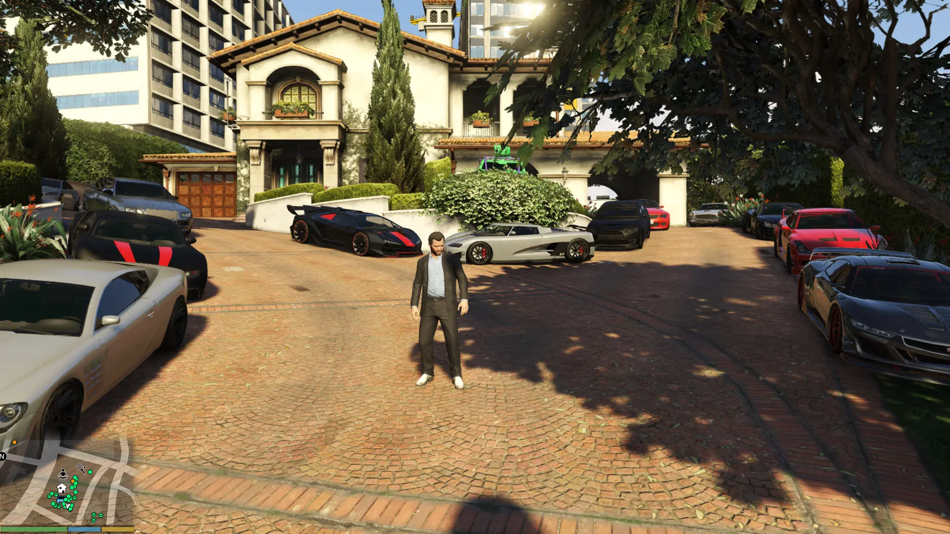 Michael's outside garage at Grand Theft Auto 5 Nexus - Mods and Community