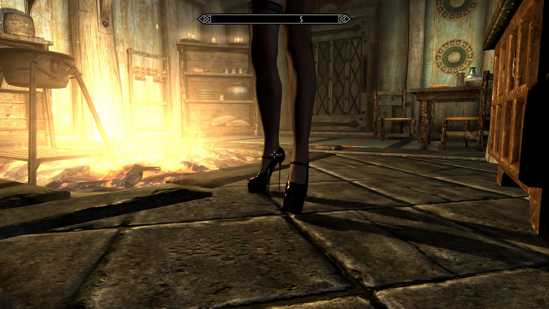 Другой мод. NIOVERRIDE High Heels Skyrim. Скайрим каблуки. Skyrim каблуки и чулки. Skyrim Mods каблуки.