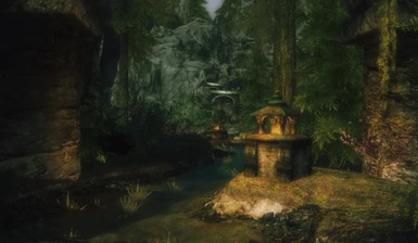 Elven Retreat - Through the Ancient Garden