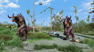 1.3 Preview! DD Mythic Alpha Deathclaw with alpha mesh and Machoke skin on the left, and base game vanilla mythic deathclaw with Aku mesh and Big Red skin on the right!! 