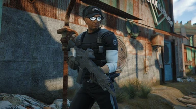 A Diamond City Security with modern SWAT looking gear