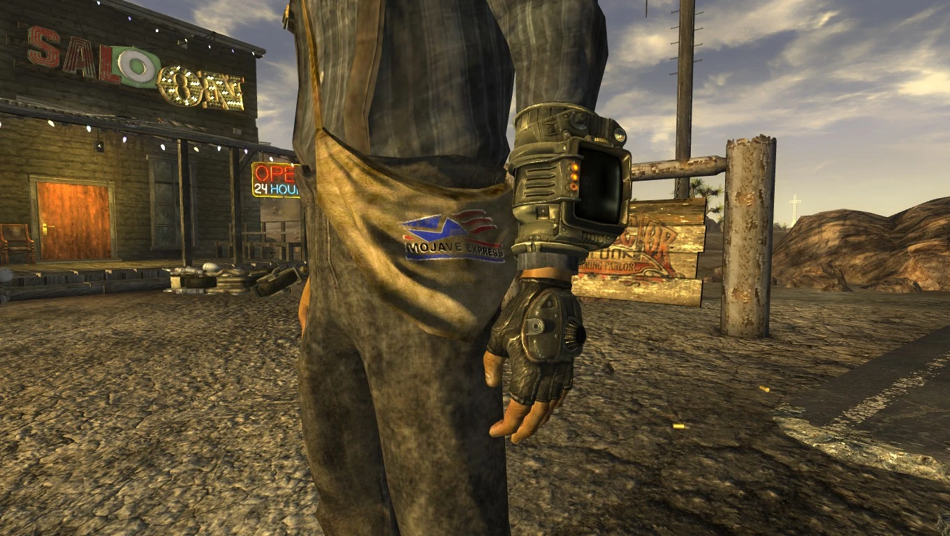 Фоллаут по сети. Фоллаут New Vegas системные требования. Костюм Courier outfit Mod Fallout NV. Нью Вегас Mods. Сет фоллаут 1.