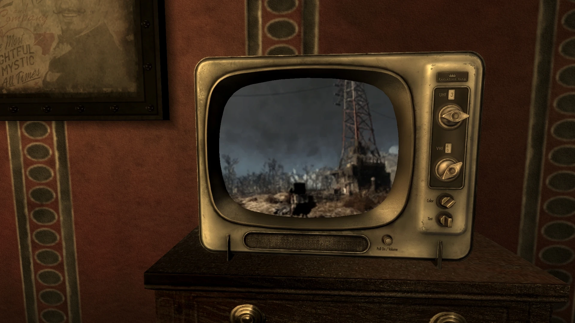 Игры делать телевизоры. Fallout 4 телевизор. Настольный телевизор Fallout 76. Старый телевизор. Старинный телевизор.