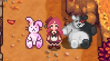 Monomi and Monokuma (character uses mods from other creators)