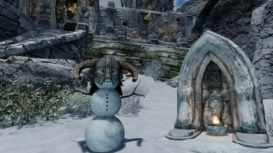 Dovahkiin snowman in front of High Hrothgar