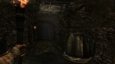 Windhelm Sconce (gate to market sewers visible)
