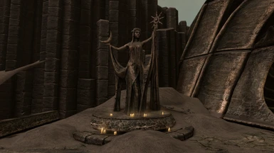 Lady Azura's Statue in Raven Rock