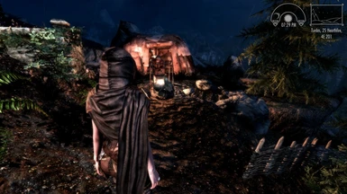 Skyrim is Wet and Cold - Use the Favorites Menu to Equip Your Cloak When You Feel Kynareth's Bite
