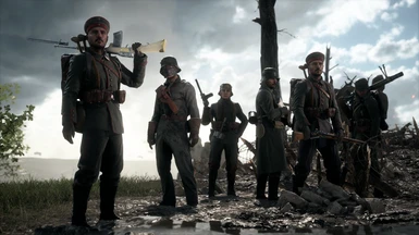 Germans with new 1907 tunic, and breadbag straps instead of WWII Y-Straps, as well as all new leather-reinforced trousers on the Assault Class.