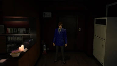 Reina Mobster Suit