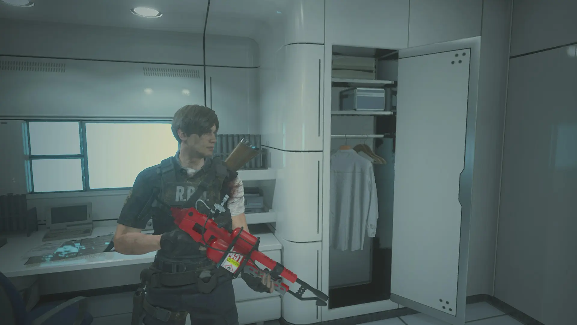 Как уничтожить образец 43 resident evil 2 remake