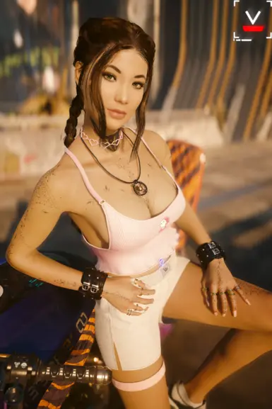 If you could see her majesty With braids in her hair