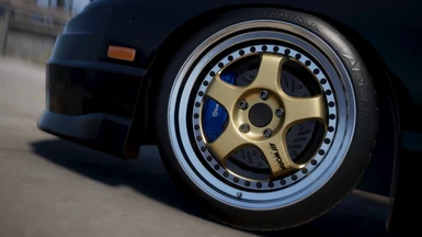 Wheels: Gold | Brakes: Blue