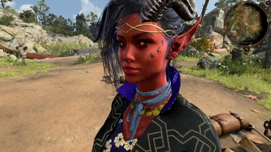 The back of the circlet has a velvet-like texture