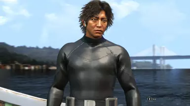 [Yagami with Vietnamese Detective's Outfit]