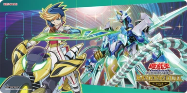 Crystal Clear Wing Synchro Dragon Sleeve and Playmat