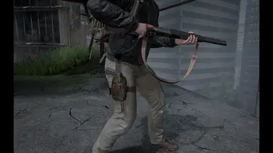 litte clippings on leg holster