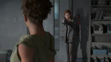 Ellie Seattle Sleeves and Gloves