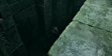 Dead goblin with rest of dungeon loot